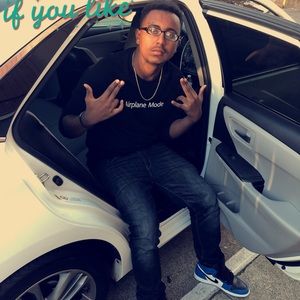 Meet your Posher, Dawit